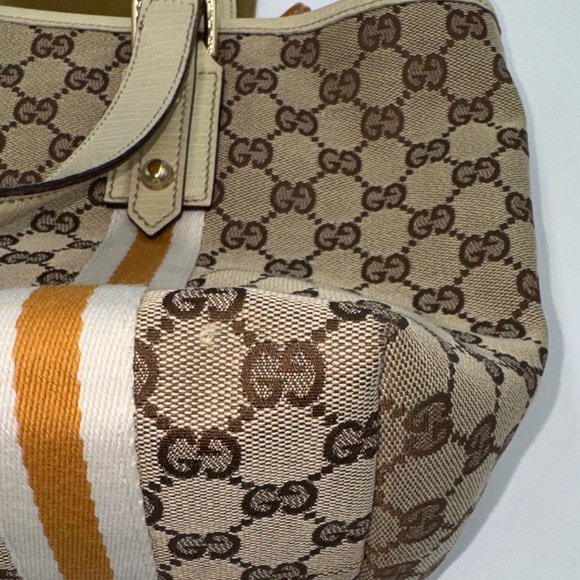 Gucci Brown and Cream Sherry Line Monogram Tote with Original Charms - Picture 14 of 17